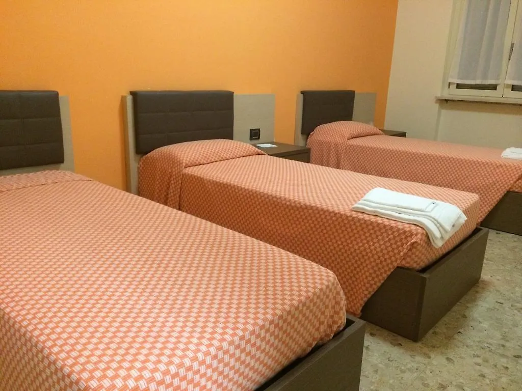 *** بيت ضيافة فندق Casa San Zeno - Istituto Salesiano فيرونا إيطاليا