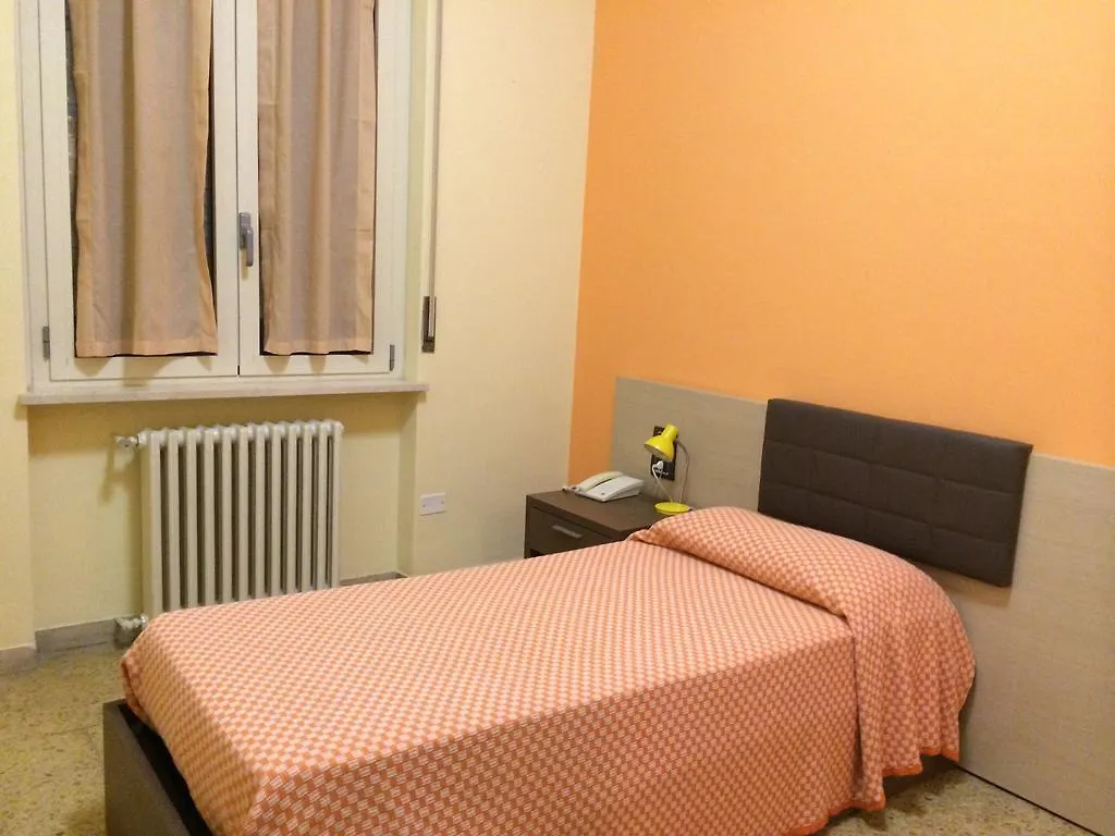 بيت ضيافة فندق Casa San Zeno - Istituto Salesiano فيرونا